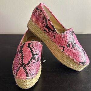 Steve Madden Slip On Loafers